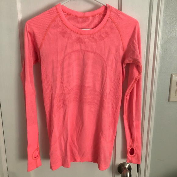 lululemon athletica Tops - Lululemon swiftly crew women’s long sleeve